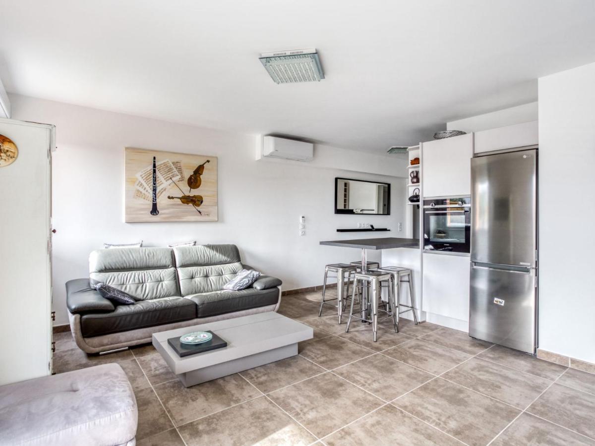 Apartment Le Jardin Du Loderi-1 By Interhome Bormes-les-Mimosas Exteriör bild