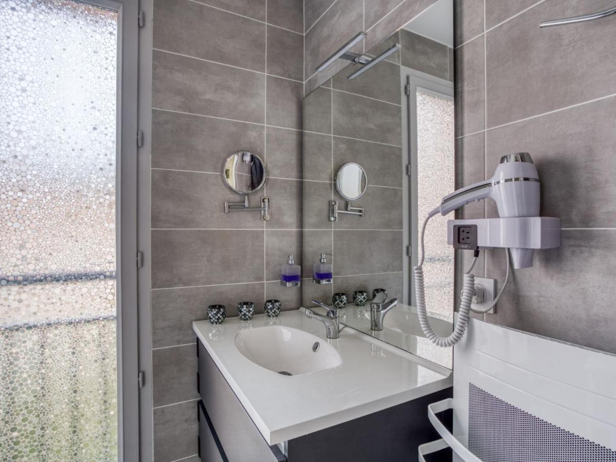 Apartment Le Jardin Du Loderi-1 By Interhome Bormes-les-Mimosas Exteriör bild
